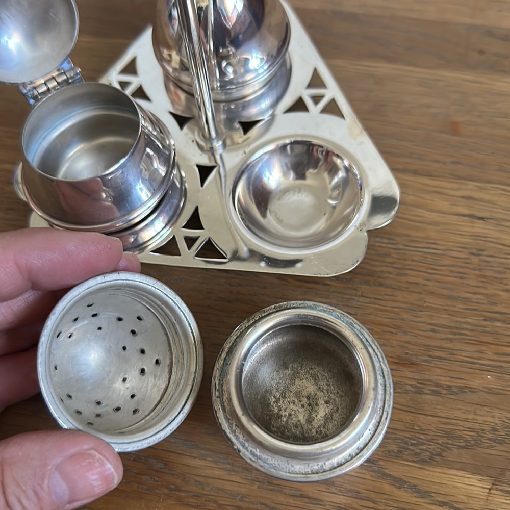 Vintage Silverplate Salt & Pepper Set - Picture 4 of 8